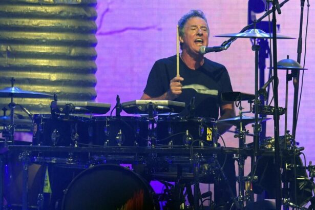 Rob Hirst. Crédito: Reprodução.