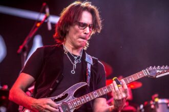 Steve Vai. Crédito: Reprodução.