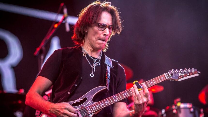 Steve Vai. Crédito: Reprodução.