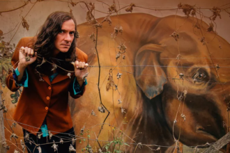 Tatá Aeroplano. Crédito: Luiz Romero.