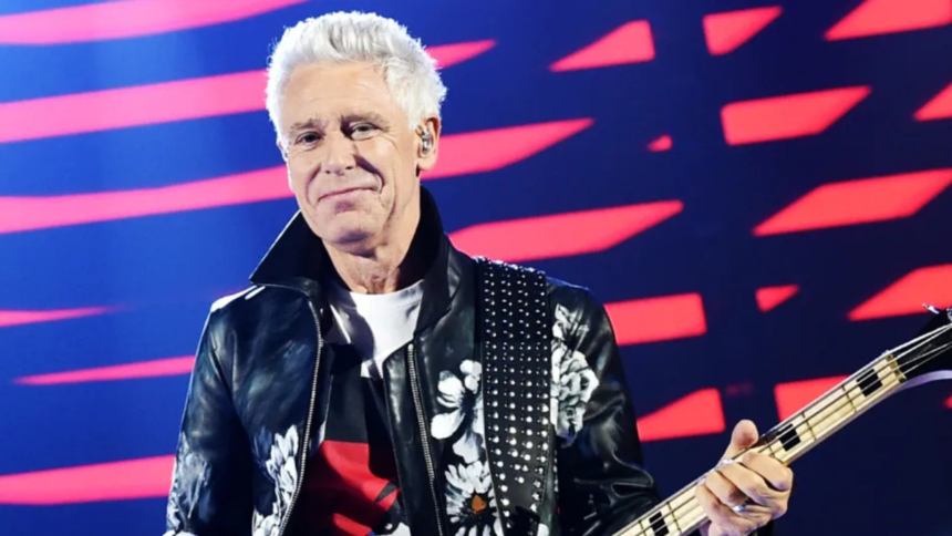 Adam Clayton. Crédito: John Shearer/Getty Images.