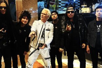 Supla e os Punks de Botique com The 69 Eyes. Crédito: Divulgação.