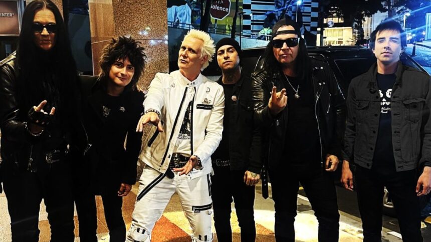 Supla e os Punks de Botique com The 69 Eyes. Crédito: Divulgação.