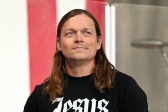 Brad Arnold de 3 Doors Down. Crédito: Slaven Vlasic/Getty Images.