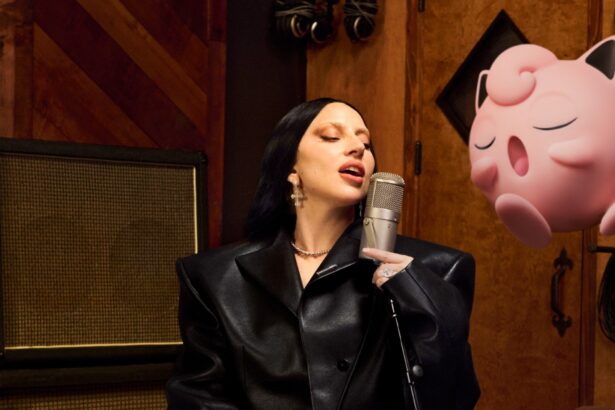 Lady Gaga com Jigglypuff. Crédito: The Pokémon Company.
