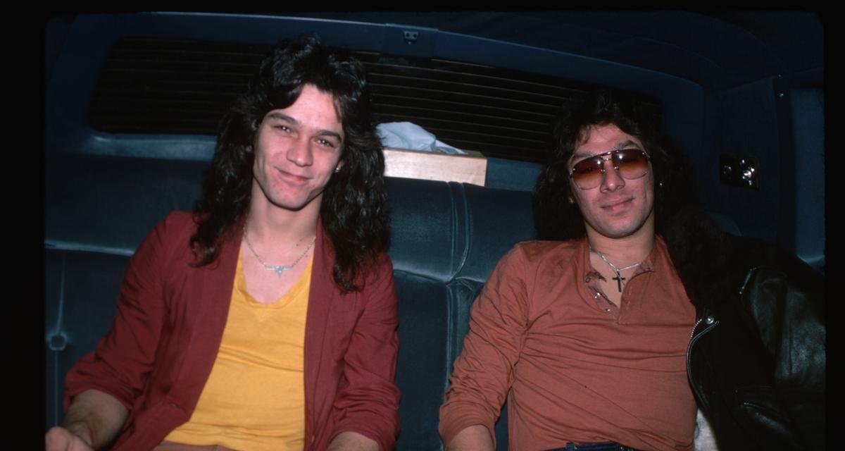 Eddie e Alex Van Halen. Crédito: Lynn Goldsmith, Getty Images.