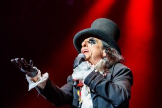 Alice Cooper. Crédito: Cris Watkins.