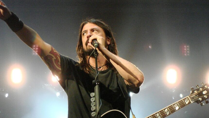 Dave Grohl. Crédito: Lindsay/Wikimedia Commons.