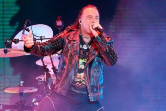 Andi Deris / Helloween. Crédito: V-spectrum/Wikimedia Commons,