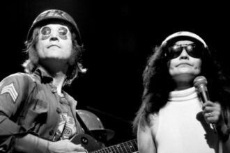 John Lennon & Yoko Ono. Crédito: Michael Negrin.