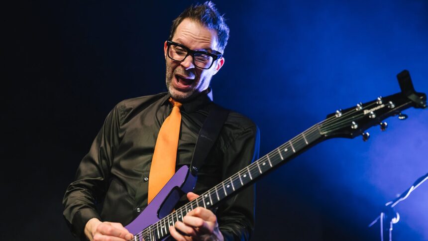 Paul Gilbert. Crédito: Reprodução.