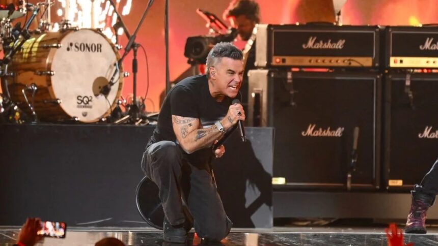 Robbie Williams BRIT Awards 2026. Crédito: Reprodução.