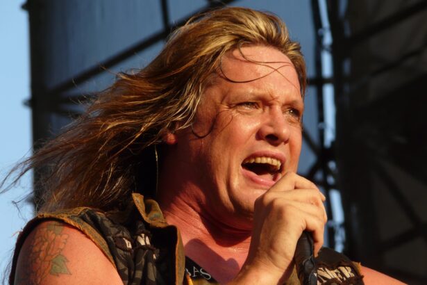 Sebastian Bach. Crédito: Matt Becker/Wikimedia Commons.