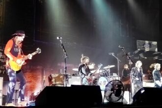 The Black Crowes. Crédito: dr_zoidberg/Wikimedia Commons