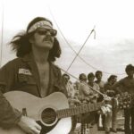 Joe McDonald no Woodstock em 1969.Crédito:.Bear Family Records.