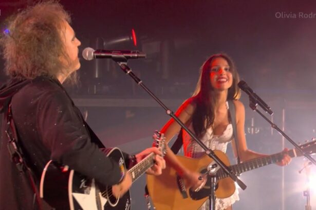 Robert Smith e Olivia Rodrigo. Crédito: Reprodução Youtube.