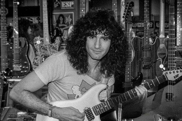 Bruce Kulick. Crédito: John Kisch Archive/Getty Images