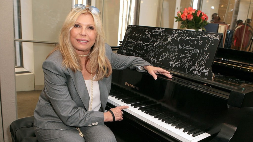 Nancy Sinatra. Crédito: Jemal Countess/WireImage - Sirius Satellite Radio/Getty Images