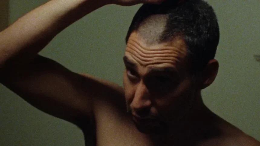 Bleachers. Crédito: Jack Antonoff in the music video for ' 'The Van.'.