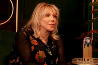 Coutney Love. Crédito: The Magnificent Others with Billy Corgan/YouTube