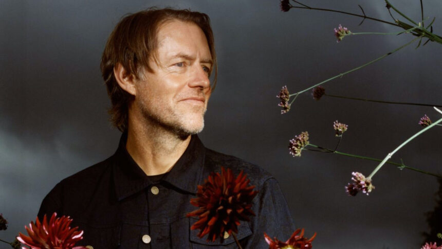 Ed O'Brien. Steve Gullick