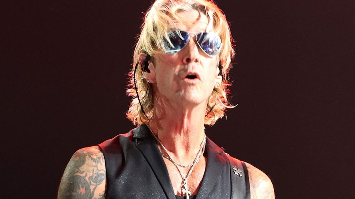 Guns N' Roses. Matthew Wilkening