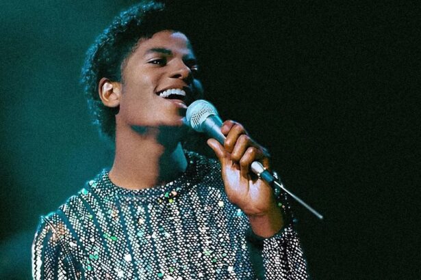 Michael Jackson - Rock With You Foto: Reprodução