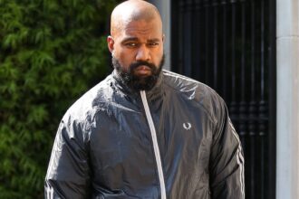 Kanye West. Crédito: is seen on March 21, 2024 in Los Angeles, California.  (by Bellocqimages/Bauer-Griffin/GC Images).