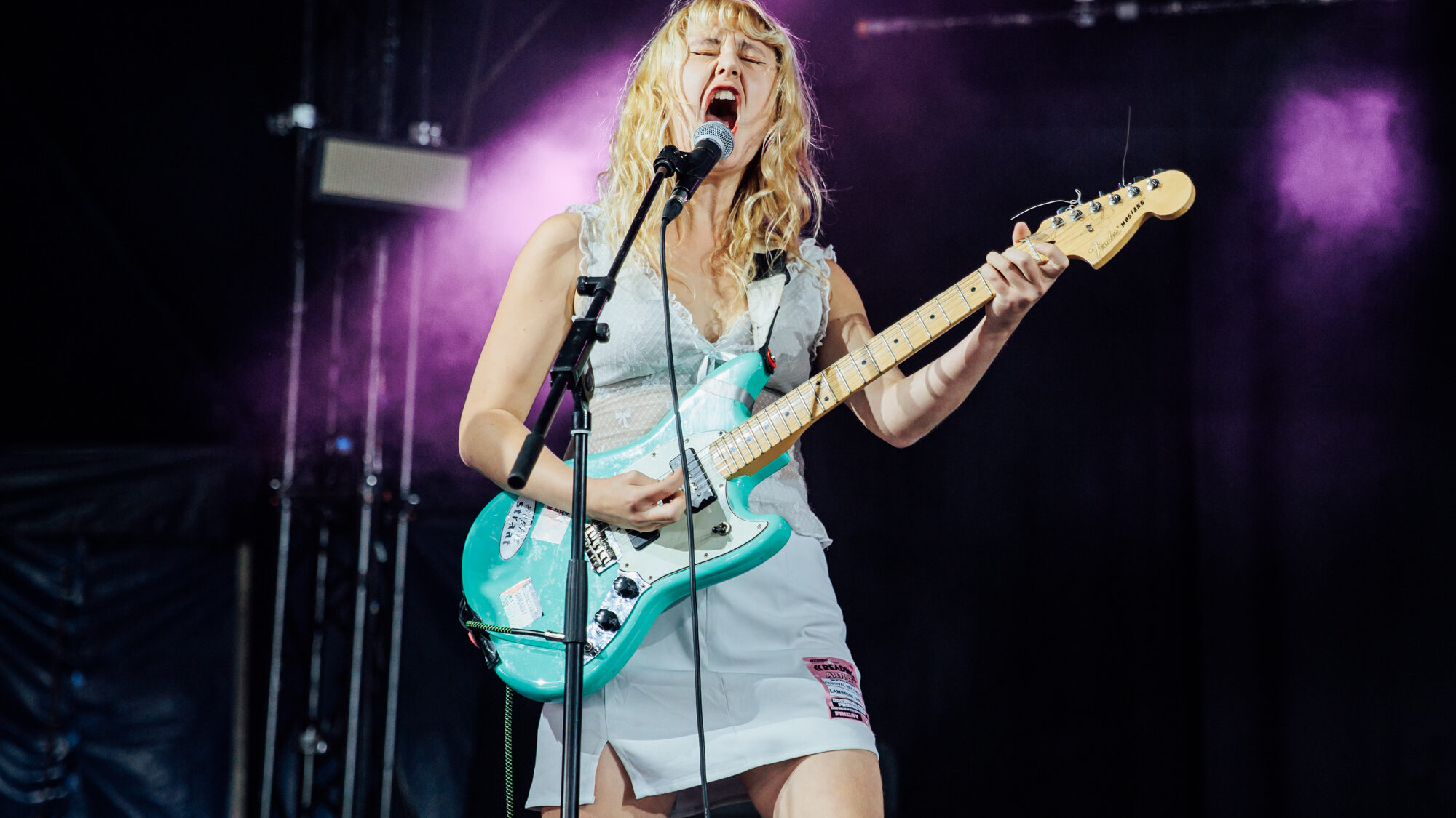 Lambrini Girls. Phoebe Lunny of  live at Reading 2024. Andy Ford for NME