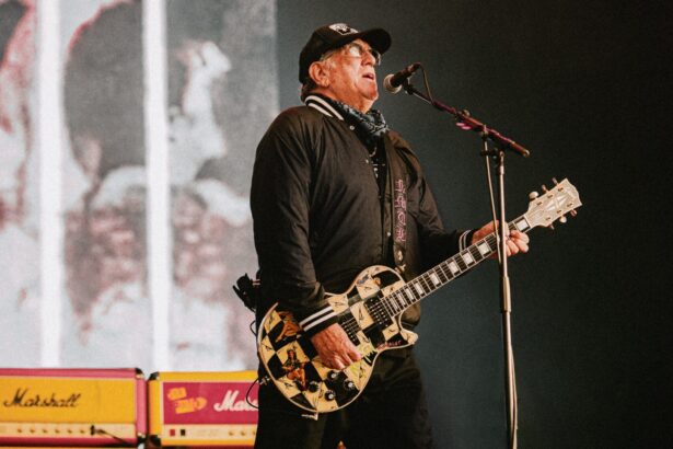 Sex Pistols. (Press)