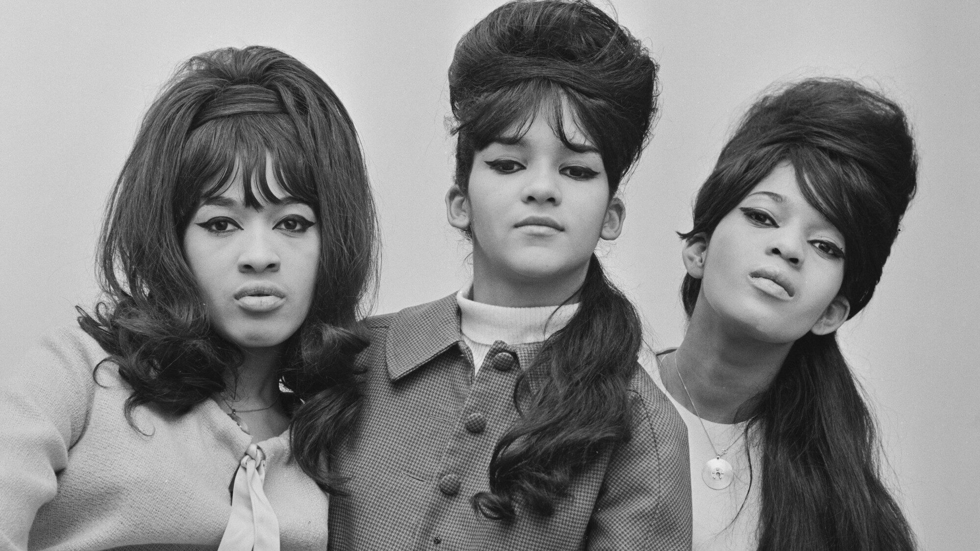 The Ronettes. Nedra Talley Ross (centre) pictured alongside Ronettes bandmates Ronnie Spector and Estelle Bennett, 1964. Evening Standard/Hulton Archive/Getty Images