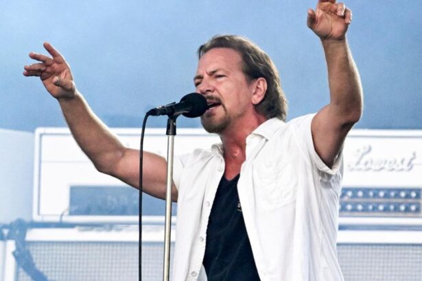 Pearl Jam. Bryan Rolli