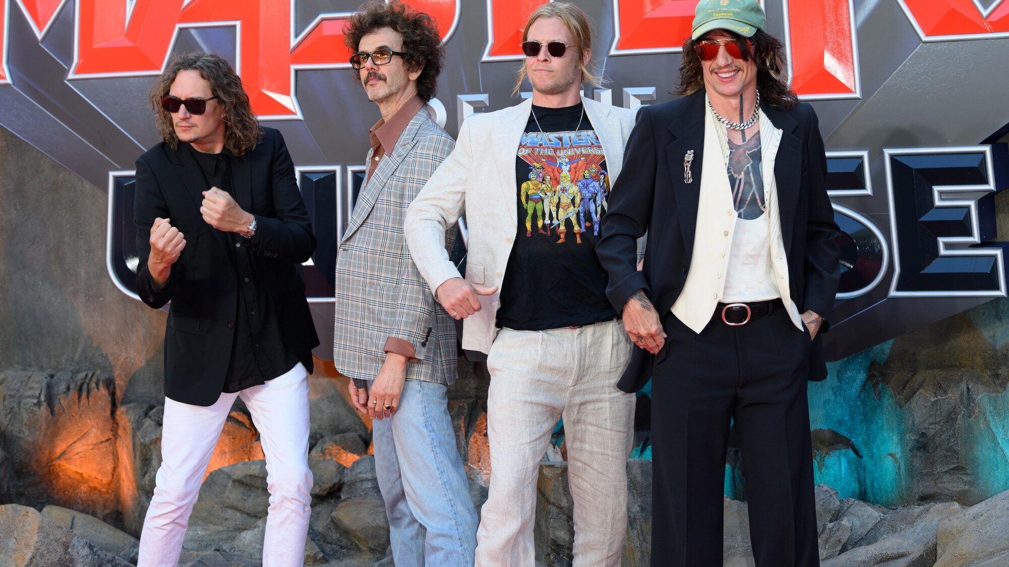 The Darkness lança música tema dos anos 80 para o filme “Masters Of The Universe”